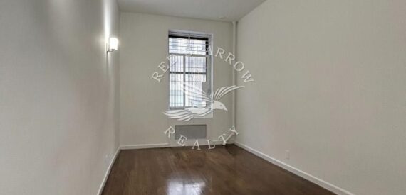 Amazing open layout on East 89th Street in Yorkville