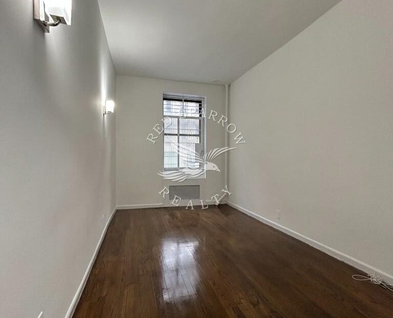 Amazing open layout on East 89th Street in Yorkville
