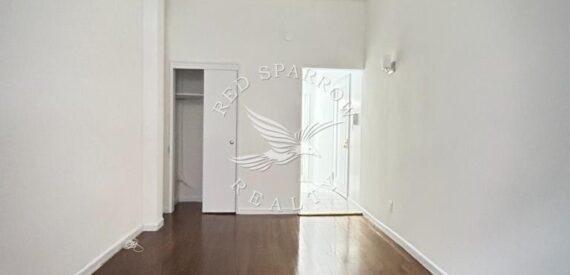 Amazing open layout on East 89th Street in Yorkville