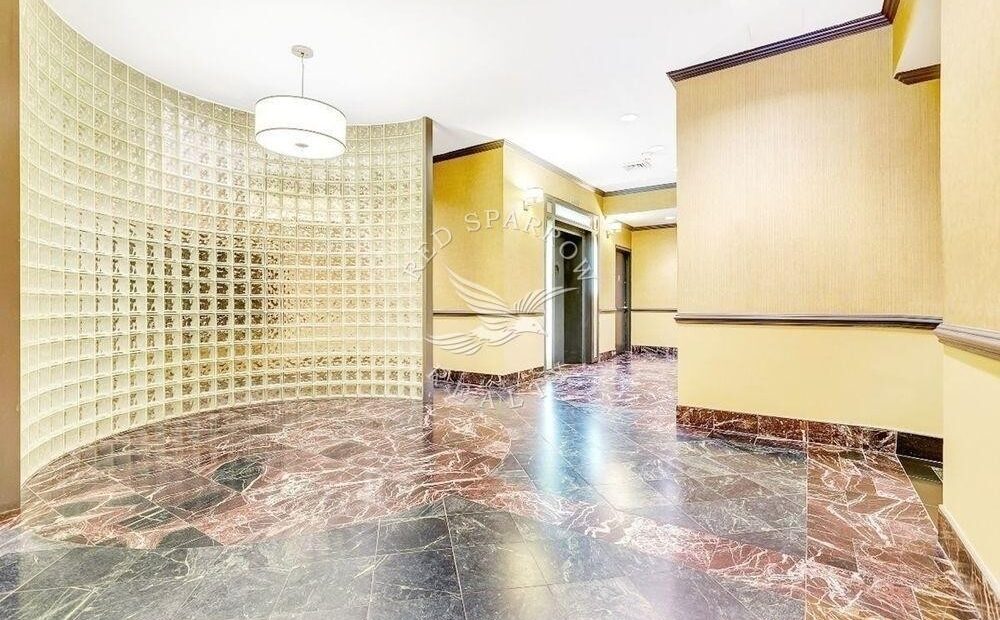 Amazing open layout on East 37th Street in Murray Hill