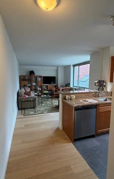 Amazing 1 bed on Lexington Avenue in Carnegie Hill
