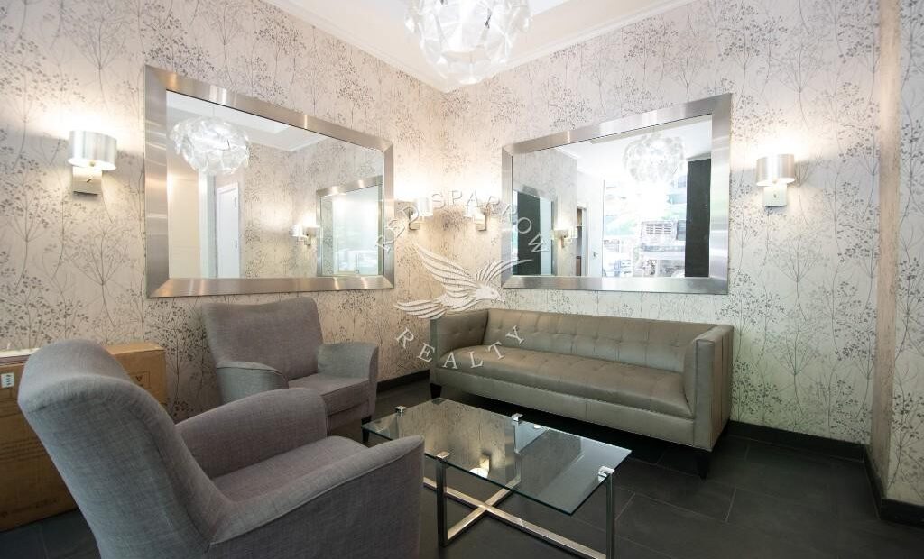 Amazing open layout on East 56th Street in Sutton Place