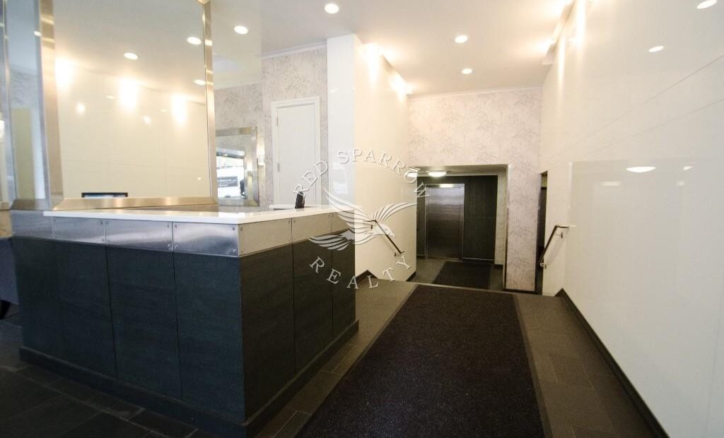 Amazing open layout on East 56th Street in Sutton Place