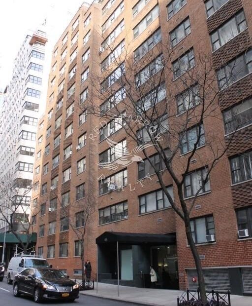 Amazing open layout on East 56th Street in Sutton Place