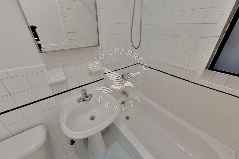 Beautifully renovated 2 bedroom/1 bath apartment on Tenth Avenue in Midtown West