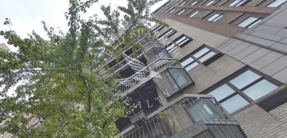 Renovated 2-bedroom, 2-bath on East 37th Street in Murray Hill