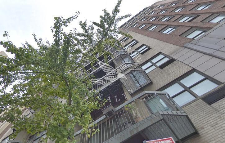 Renovated 2-bedroom, 2-bath on East 37th Street in Murray Hill