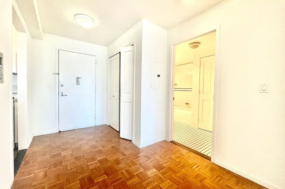 Amazing 1 bed on West 43rd Street in Hell’s Kitchen