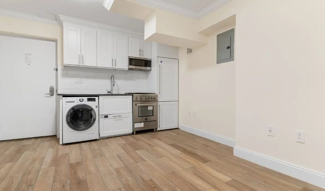 Amazing 2 bed on East 22nd Street in Gramercy Park