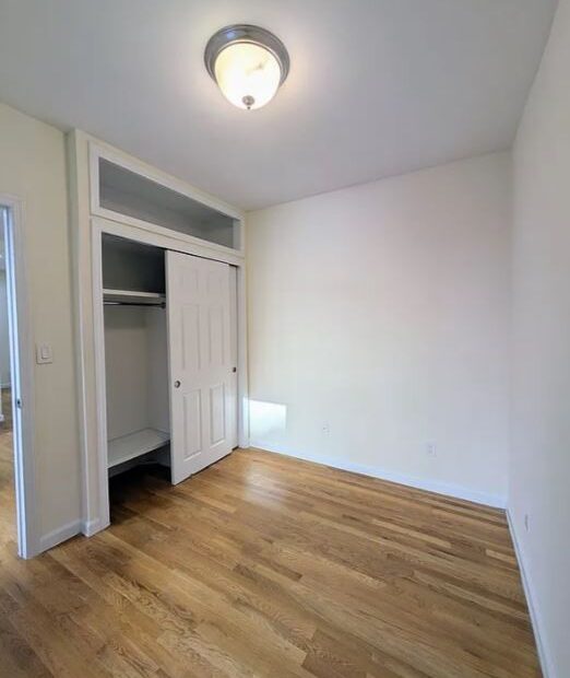 Amazing 2 bed on East 78th Street in Lenox Hill