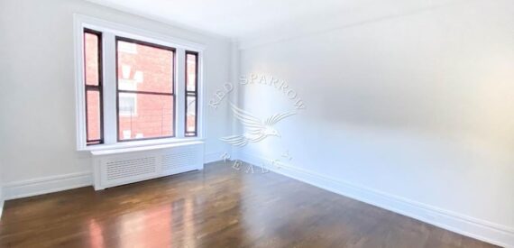 Amazing one bed on West 72nd Street in Lincoln Square