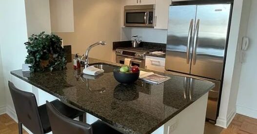 Amazing 1 bed on Lexington Avenue in Carnegie Hill