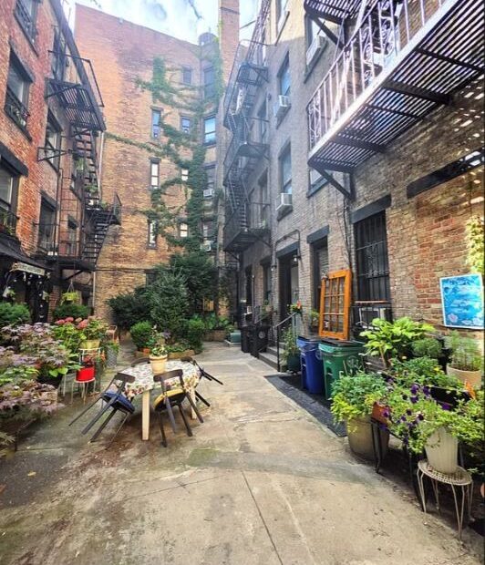 Amazing open layout on West 17th Street in Chelsea