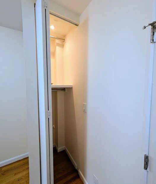Amazing 2 bed on East 78th Street in Lenox Hill