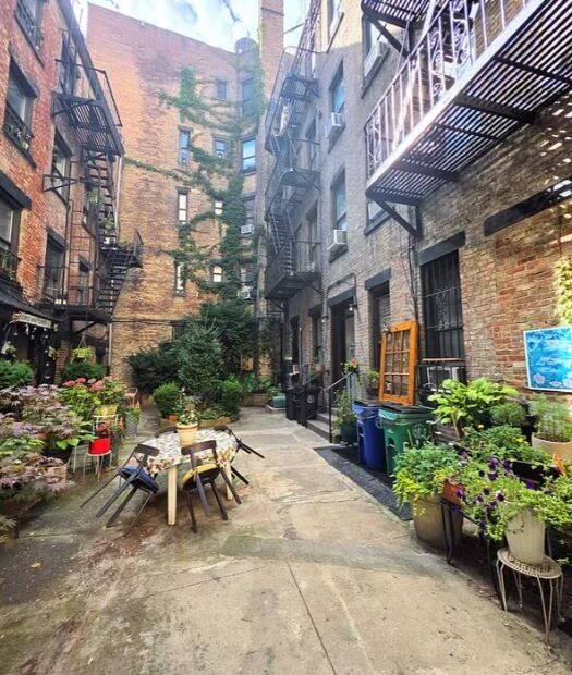 Amazing 1 bed on West 17th Street in Chelsea