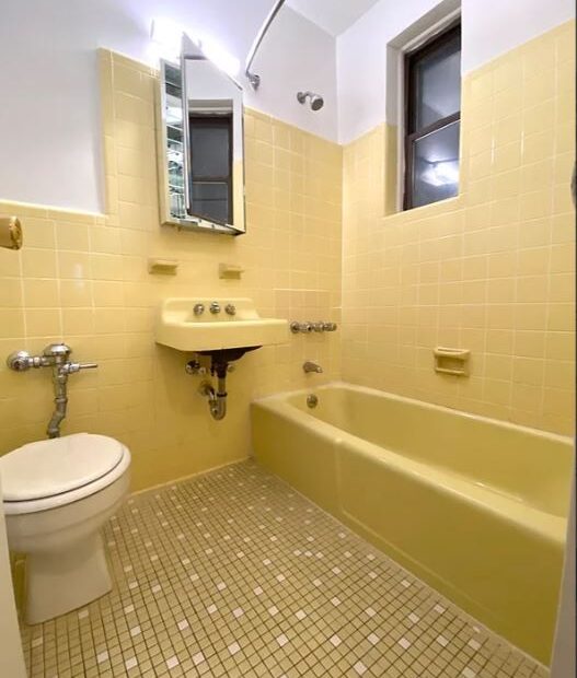 Amazing open layout on East 81st Street in Yorkville