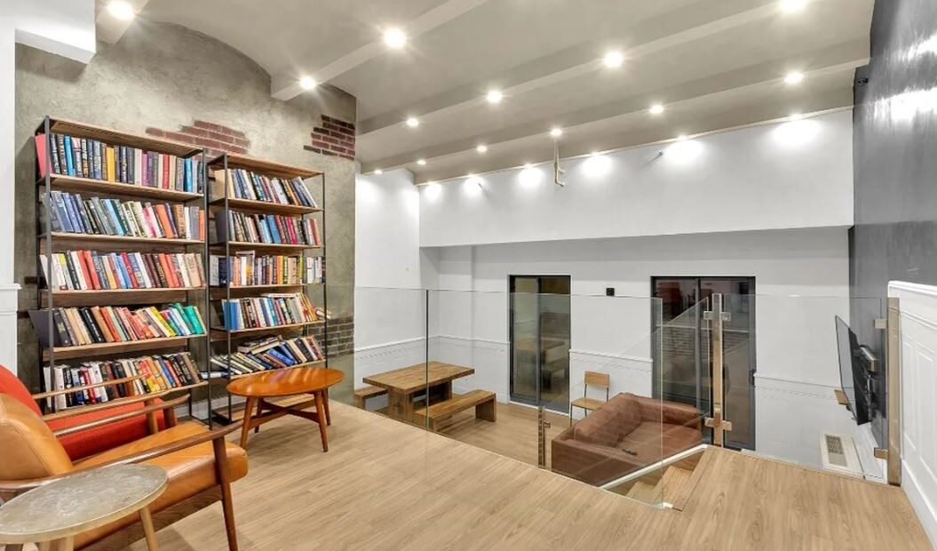 Amazing 1 bed on East 22nd Street in Gramercy Park