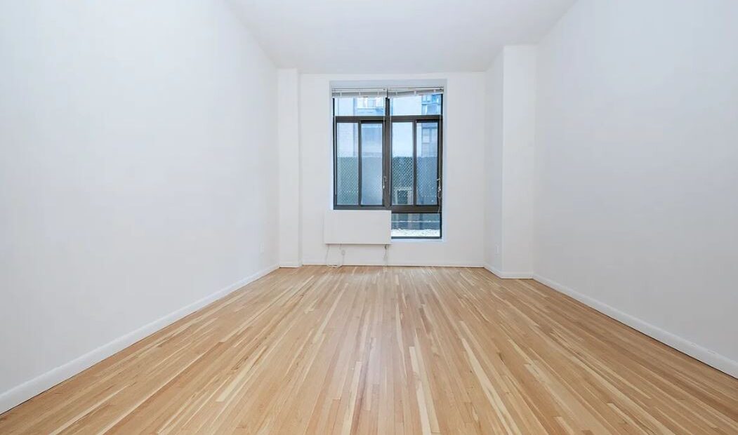 Amazing 1 bed on West 68th Street in Lincoln Square