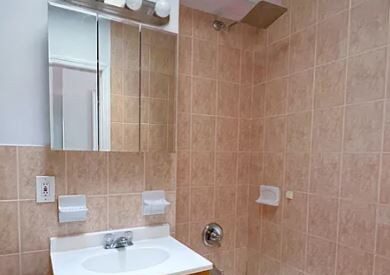Amazing 1 bed on 9th Avenue in Hell’s Kitchen