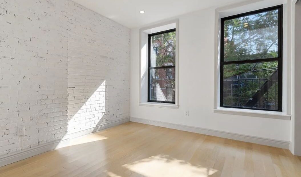 Amazing 4 beds/ 2 baths on Clinton Street in Lower East Side