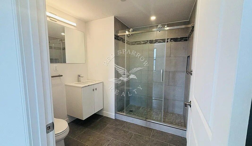 Fantastic 3 bedroom, 2-bathroom on West 81st Street in Upper West Side