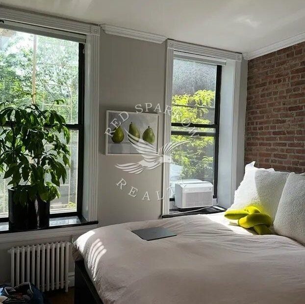 Beautiful 1 bed / 1 bath on Mott Street in Soho