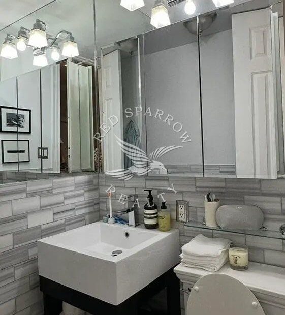 Beautiful 1 bed / 1 bath on Mott Street in Soho