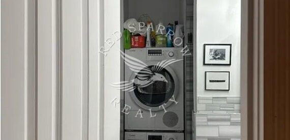 Beautiful 1 bed / 1 bath on Mott Street in Soho