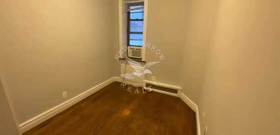 Gorgeous recently renovated 2 bedroom with a large private Garden in Kips Bay