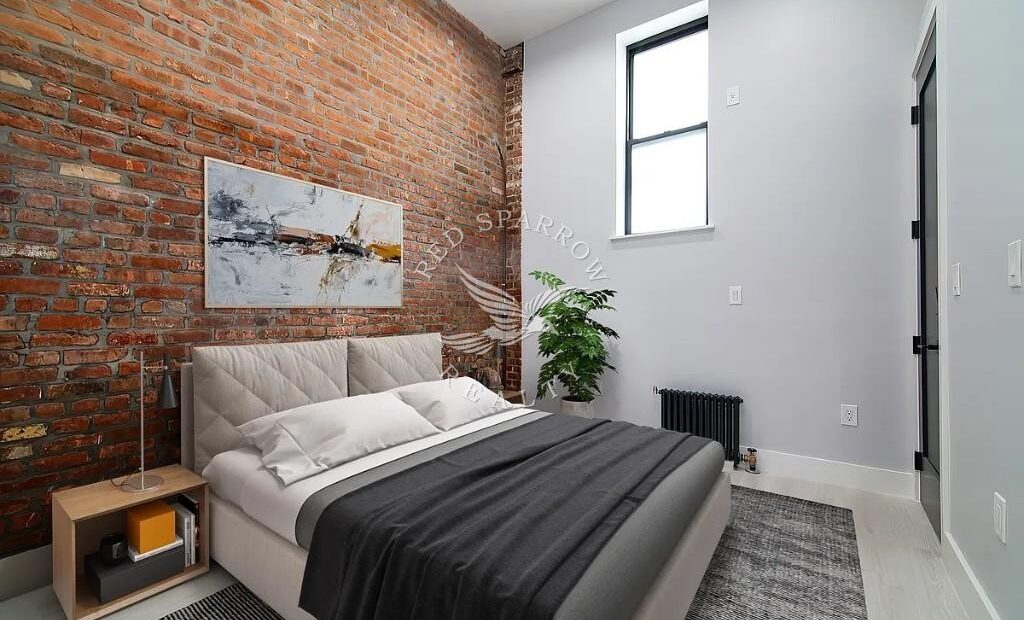Large True 1 bedroom on Stanton Street in the Lower East Side
