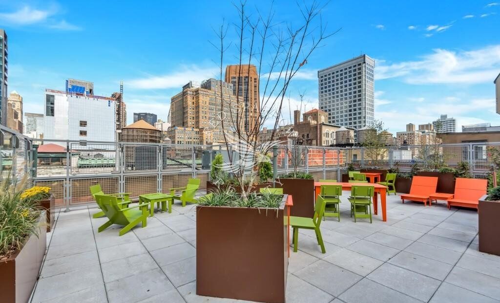 Amazing 1 bedroom (flex 2 bedroom) apartment on Madison Avenue in Midtown South