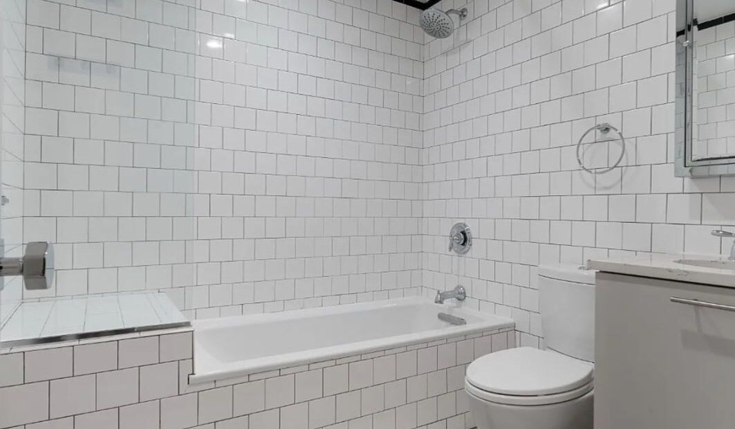 Amazing 4 beds/ 2 baths on Clinton Street in Lower East Side