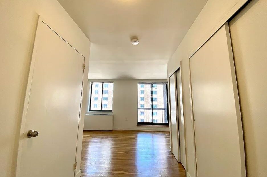 Amazing open layout on West 23rd Street in Chelsea