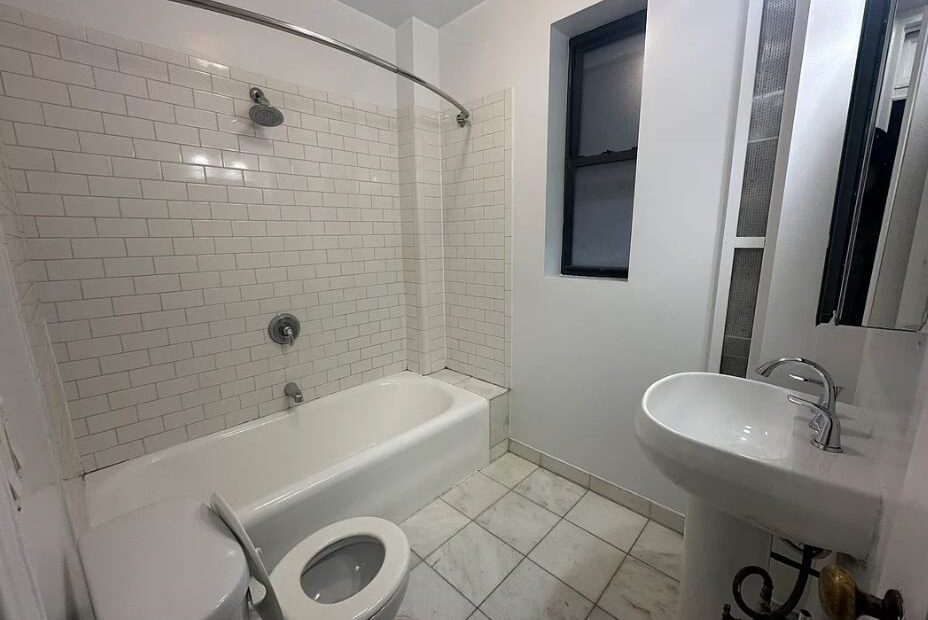 Amazing 2 bed on Lexington Avenue in Murray Hill