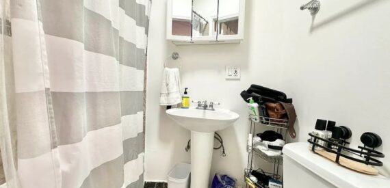 Amazing 2 bed on 9th Avenue in Chelsea