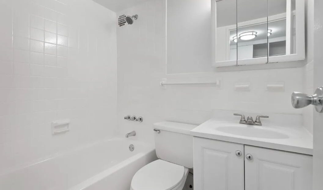 Amazing 1 bed on East 22nd Street in Gramercy Park
