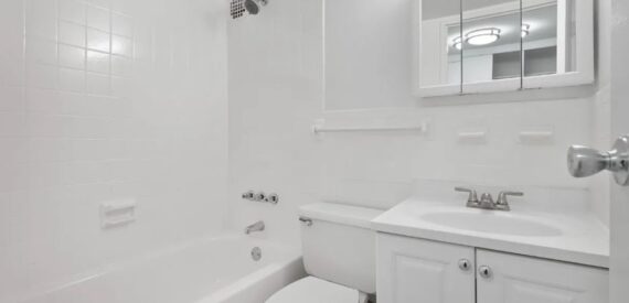 Amazing 1 bed on East 22nd Street in Gramercy Park