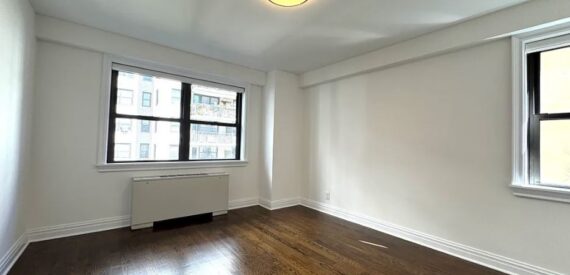 Stunning Renovated 2-Bed/2-Bath with Doorman — Upper East Side Luxury Living