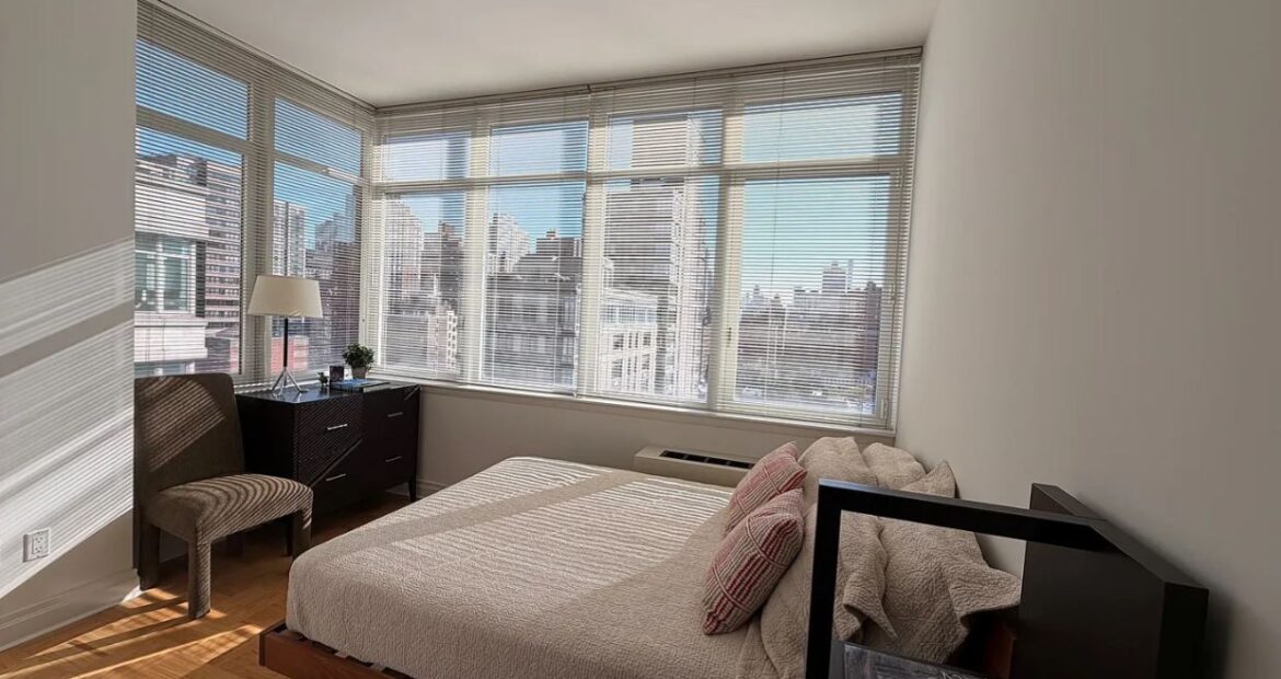 Amazing 2 beds on Lexington Avenue in Carnegie Hill