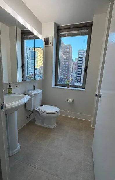 Amazing 1 bed on Lexington Avenue in Carnegie Hill