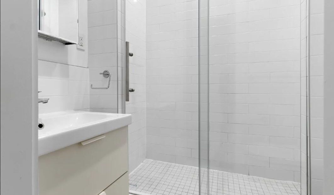 Amazing 2 bed on East 22nd Street in Gramercy Park