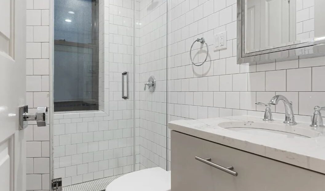 Amazing 4 beds/ 2 baths on Clinton Street in Lower East Side