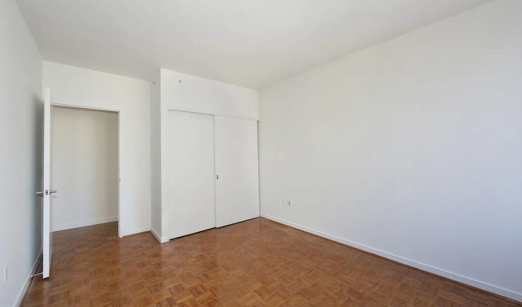 Amazing 1 bed on West End Avenue in Lincoln Square