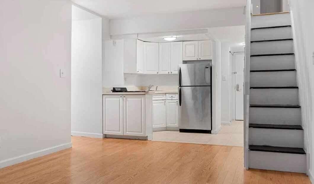 Amazing 1 bed on East 22nd Street in Gramercy Park