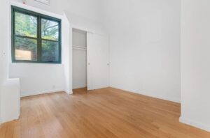 Amazing 1 bed on East 22nd Street in Gramercy Park