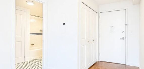 Amazing 1 bed on West 43rd Street in Hell’s Kitchen