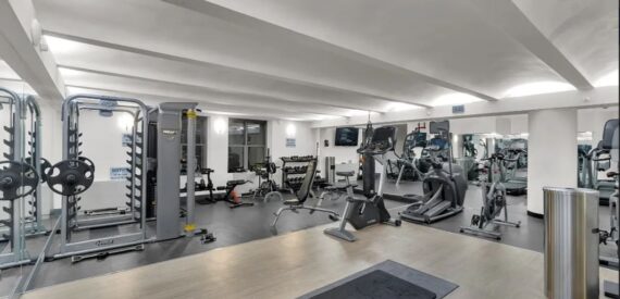 Amazing 1 bed on East 22nd Street in Gramercy Park