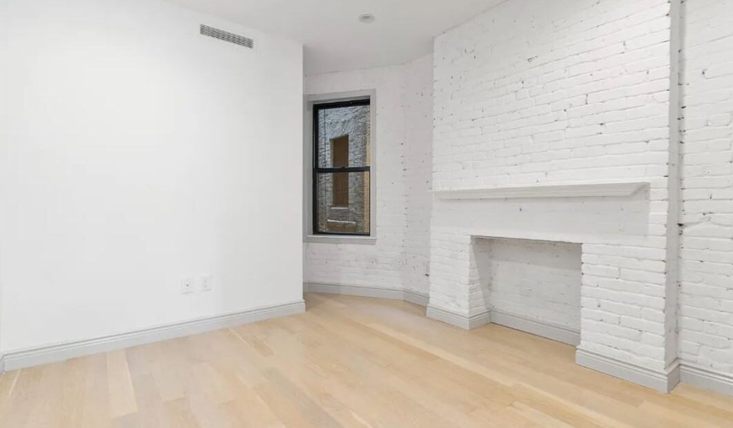 Amazing 4 beds/ 2 baths on Clinton Street in Lower East Side
