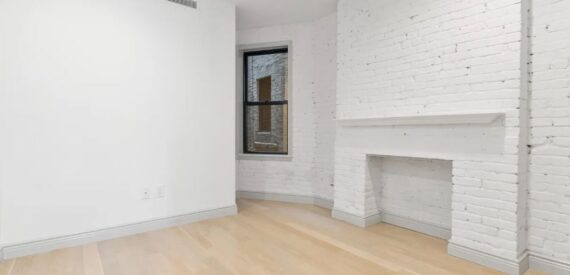 Amazing 4 beds/ 2 baths on Clinton Street in Lower East Side