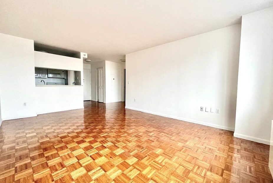 Amazing 1 bed on West 43rd Street in Hell’s Kitchen